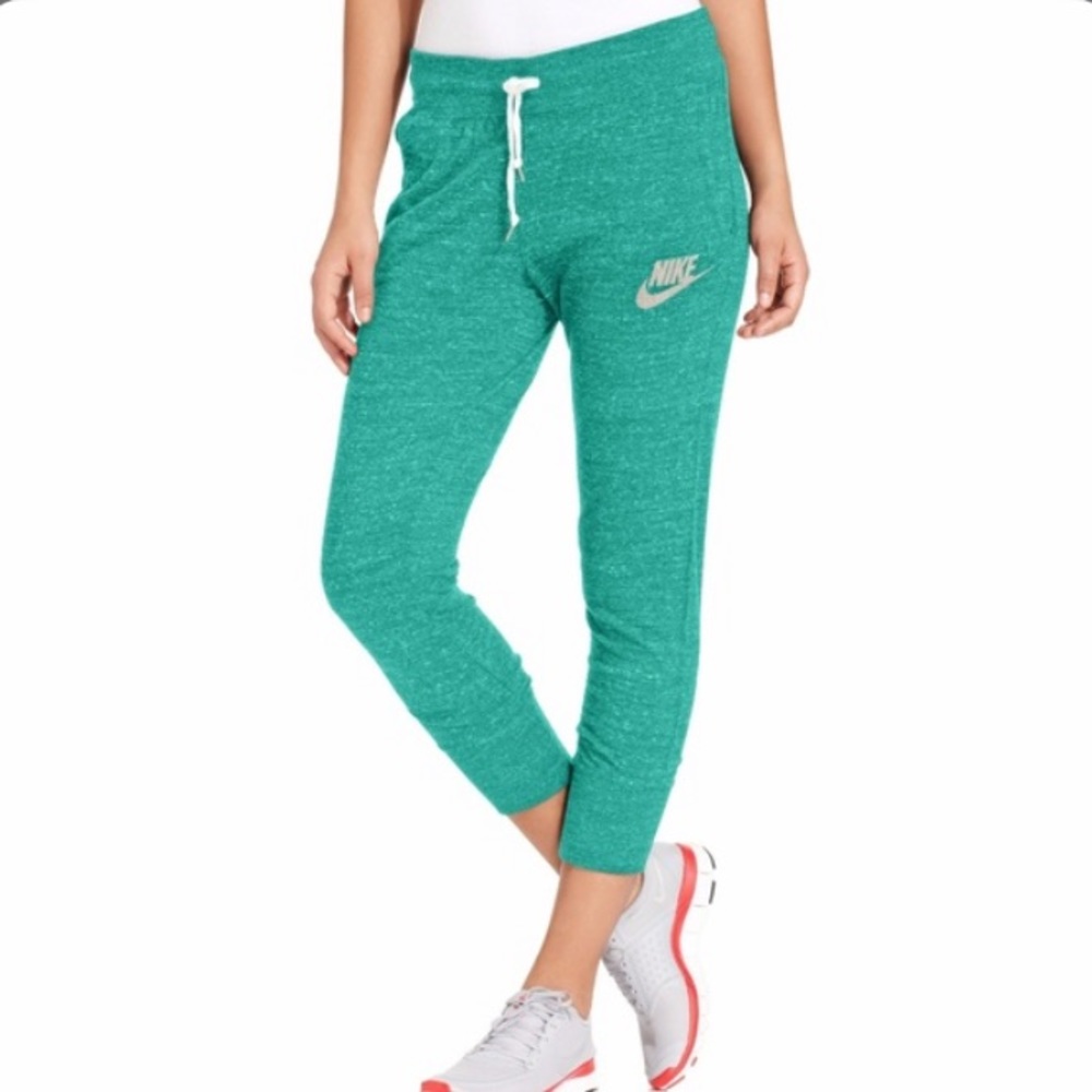 Vintage Nike Capris